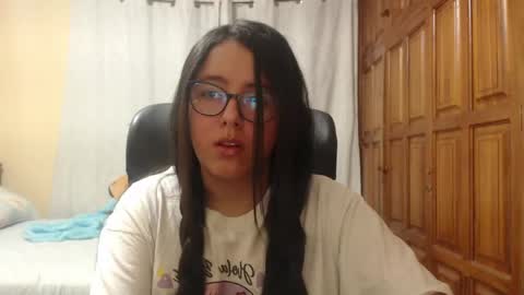 Snapshot of venus_cat_ chatting on 8, 6, 2026 Venus online show from 8, 6, 2026