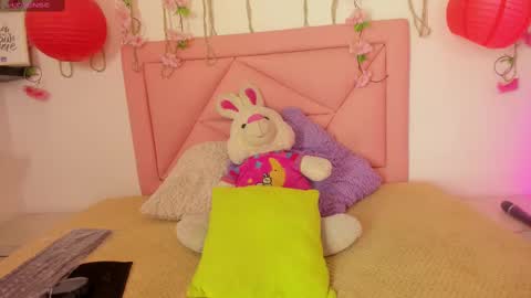 Snapshot of venus_latin_01 chatting on 1, 10, 2025 Mary online show from 1, 10, 2025