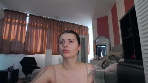 Snapshot of venusinylons chatting on 3, 11, 2025 venusinylons online show from 3, 11, 2025