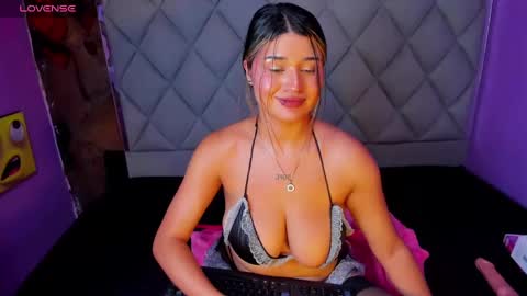 Venusowen  online show from 27, 2, 2025