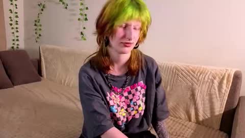 Snapshot of veolatownson chatting on 19, 9, 2025 Erica online show from 19, 9, 2025