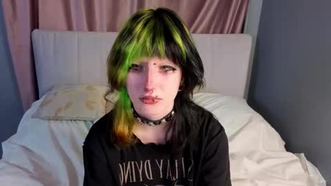 Snapshot of veolatownson chatting on 17, 10, 2025 Erica online show from 17, 10, 2025
