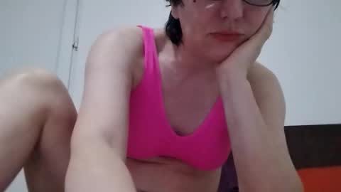 Snapshot of vera_elle chatting on 24, 5, 2026 Vera online show from 24, 5, 2026