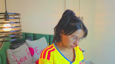 Snapshot of verabest chatting on 1, 6, 2026 Domelipa online show from 1, 6, 2026