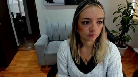 Snapshot of veromars_ chatting on 6, 2, 2025 Catalina online show from 6, 2, 2025