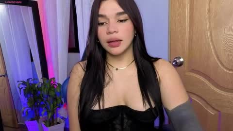 veronica_118 online show from 4, 4, 2026