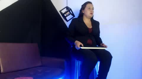   online show from 23, 5, 2026