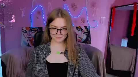 Snapshot of veronica_bubble chatting on 3, 7, 2026 Ronni online show from 3, 7, 2026