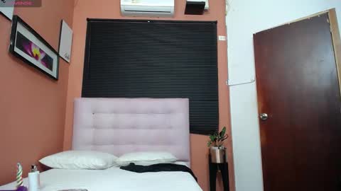 Veronica online show from 5, 3, 2025