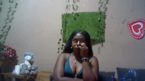 verronique1511 online show from 5, 12, 2025