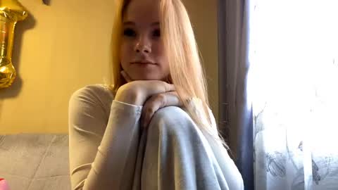 Snapshot of vertiegartrell chatting on 9, 5, 2026 Lina online show from 9, 5, 2026