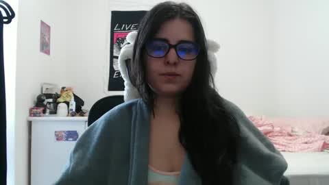 Snapshot of veruca99 chatting on 1, 2, 2026 veruca99 online show from 1, 2, 2026