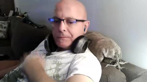 Snapshot of veryharrrrd chatting on 25, 12, 2024  Marco  online show from 25, 12, 2024