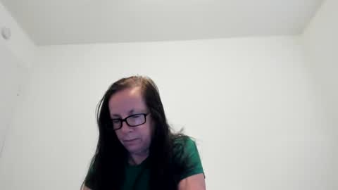 verysassypeachgoddess online show from 18, 3, 2026