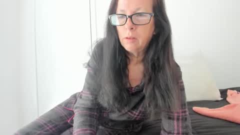 Snapshot of verysassypeachgoddess chatting on 4, 5, 2026 verysassypeachgoddess online show from 4, 5, 2026