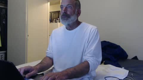 hairy man online show from 5, 3, 2025