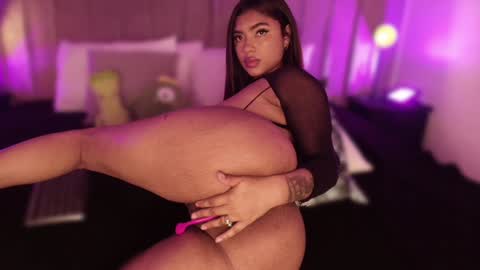 Sthefanny online show from 8, 2, 2025