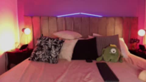 Sthefanny online show from 15, 2, 2025