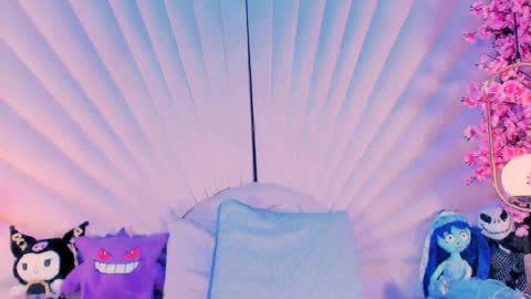 Vesper Velvet  online show from 5, 4, 2026