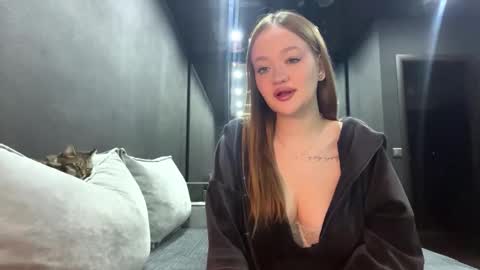 Esta online show from 28, 11, 2025