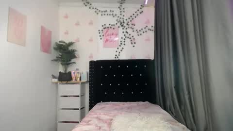Snapshot of vexin_paxley chatting on 27, 5, 2026 vexin_paxley online show from 27, 5, 2026