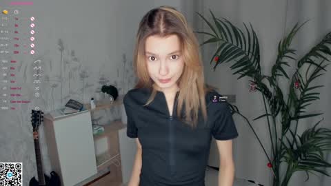 Snapshot of vibes_of_joy chatting on 26, 12, 2024 Mikky online show from 26, 12, 2024