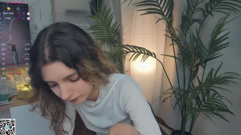 Snapshot of vibes_of_joy chatting on 21, 2, 2025 Mikky online show from 21, 2, 2025