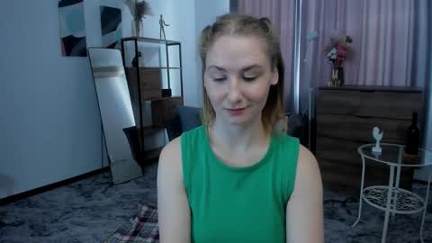 Snapshot of vibes_of_joy chatting on 3, 10, 2025 Mikky online show from 3, 10, 2025
