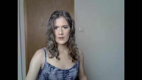 Snapshot of vibezmoon420 chatting on 29, 9, 2025 Sexy online show from 29, 9, 2025