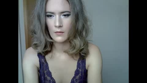 Snapshot of vibezmoon420 chatting on 9, 10, 2025 Sexy online show from 9, 10, 2025