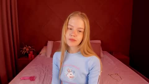 Snapshot of vicki_todd chatting on 15, 10, 2025 vicki todd online show from 15, 10, 2025