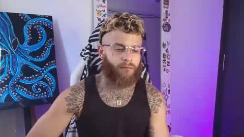 Snapshot of vickingcock7 chatting on 7, 1, 2026 vickingcock7 online show from 7, 1, 2026