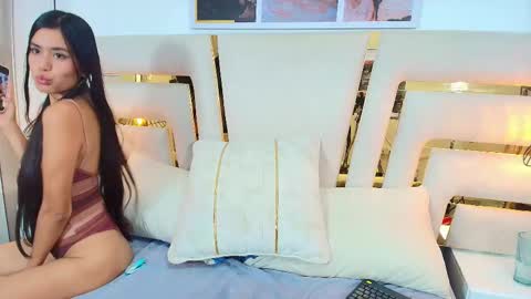 Vicky online show from 7, 11, 2025