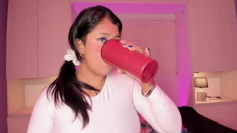 V I C K Y online show from 15, 1, 2025