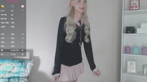 Snapshot of vickyfuckingdoll chatting on 8, 3, 2026 vickyfuckingdoll online show from 8, 3, 2026