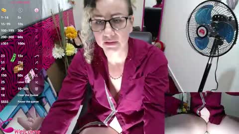 Snapshot of vickysexyx chatting on 4, 6, 2026 Valentina online show from 4, 6, 2026
