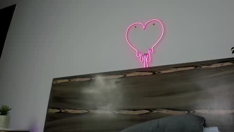 Victoria online show from 6, 12, 2024