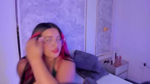 Victoria online show from 22, 9, 2025