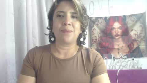 Hi guys   Im victoria  Be the one who can control me in PVT online show from 16, 11, 2025