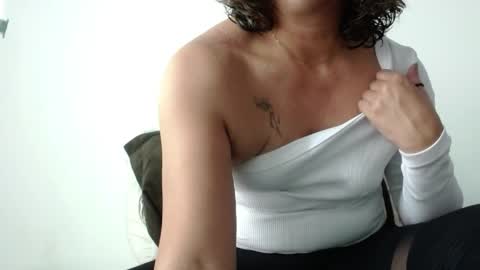 Hi guys   Im victoria  Be the one who can control me in PVT online show from 15, 4, 2026