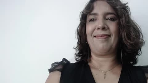 Hi guys   Im victoria  Be the one who can control me in PVT online show from 23, 4, 2026