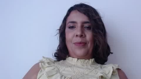 Hi guys   Im victoria  Be the one who can control me in PVT online show from 29, 4, 2026