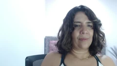 Snapshot of victoria25_meester chatting on 9, 6, 2026 Hi guys Im victoria Be the one who can control me in PVT online show from 9, 6, 2026