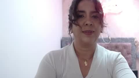 Hi guys   Im victoria  Be the one who can control me in PVT online show from 17, 6, 2026