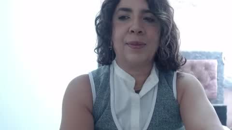 Hi guys   Im victoria  Be the one who can control me in PVT online show from 25, 6, 2026