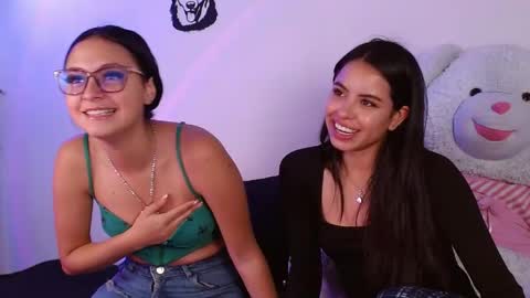 Snapshot of victoria__bear chatting on 8, 5, 2026 victoria online show from 8, 5, 2026