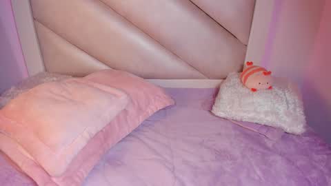 Victoria online show from 8, 11, 2025