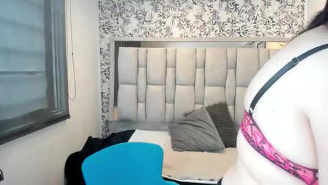  V I C T O R I A   online show from 14, 1, 2026