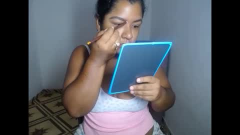 Snapshot of victoria_big1 chatting on 17, 5, 2026 lut83 online show from 17, 5, 2026