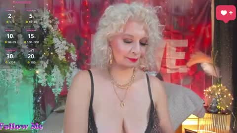 Snapshot of victoria_dior chatting on 15, 7, 2026 diorvictoria9 online show from 15, 7, 2026